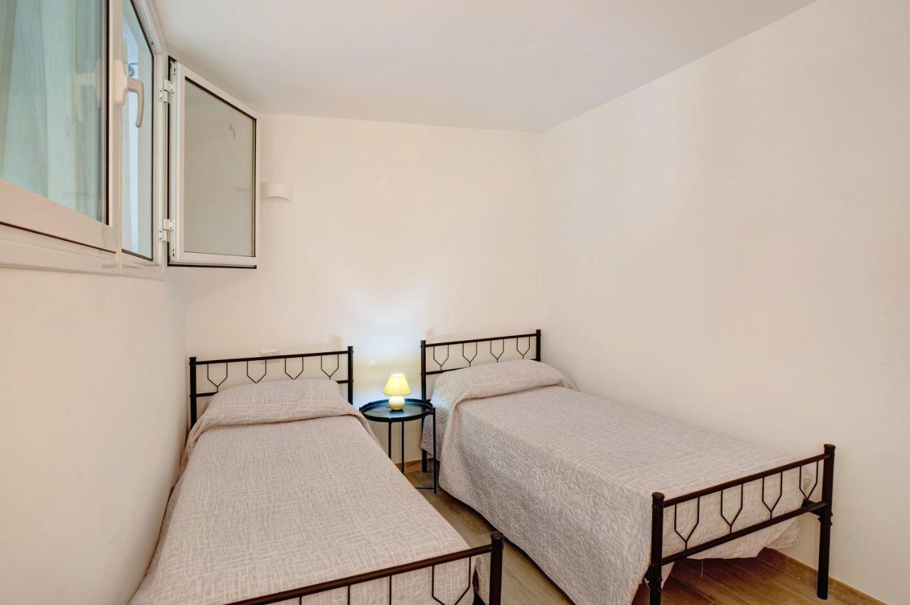 דירות G House דולצ'אקווה מראה חיצוני תמונה